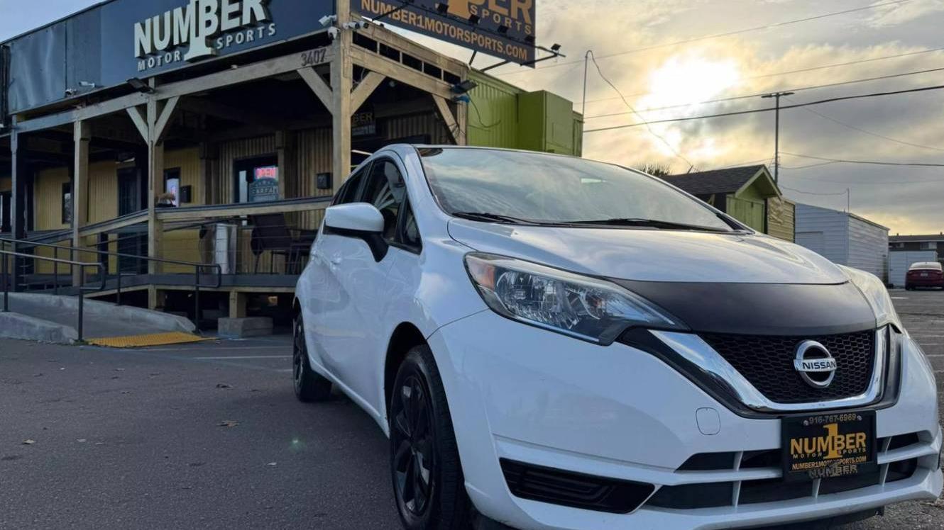 NISSAN VERSA NOTE 2018 3N1CE2CP3JL370109 image